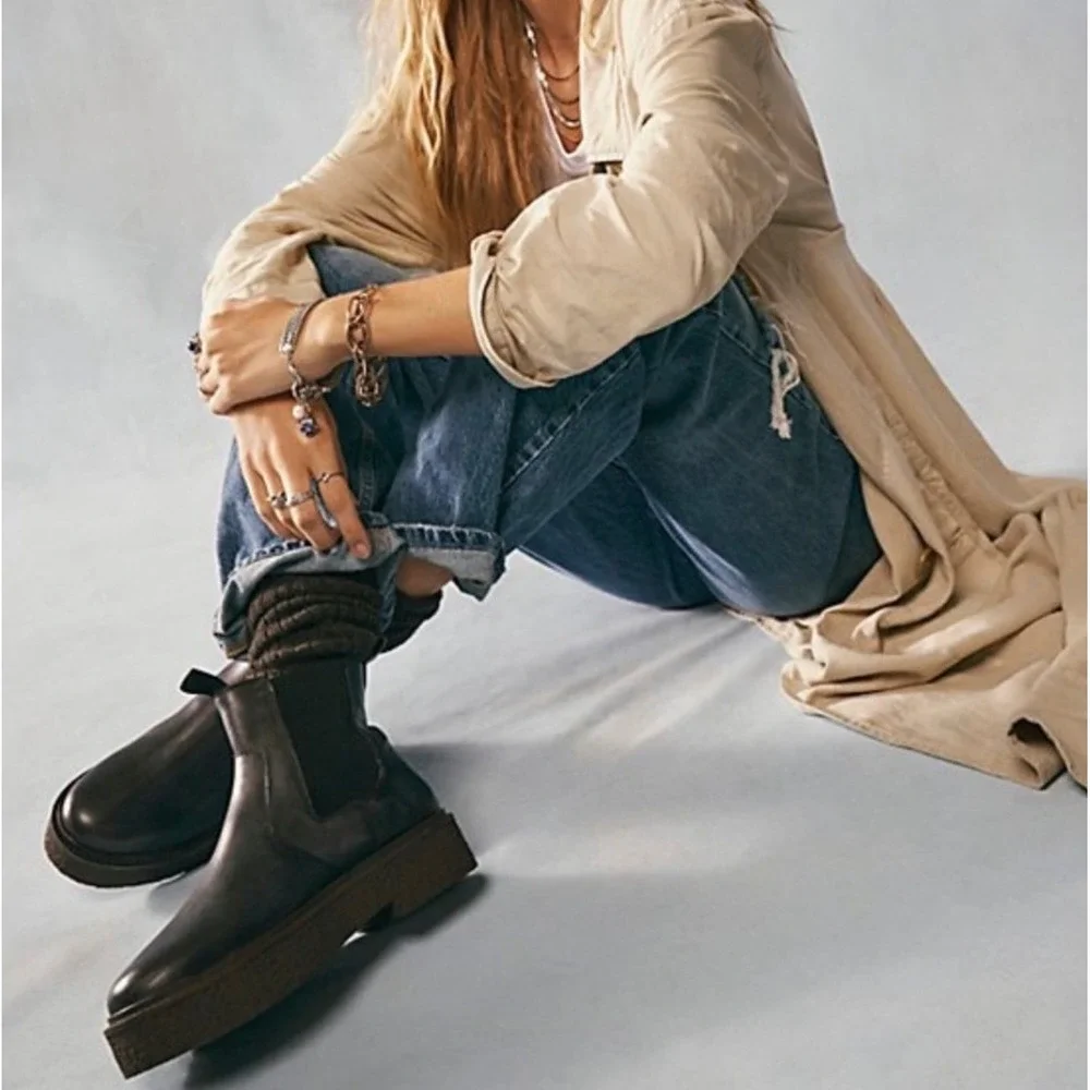 Free People Carmel Black Leather Platform Chelsea Boots 38 Grunge Whimsigoth